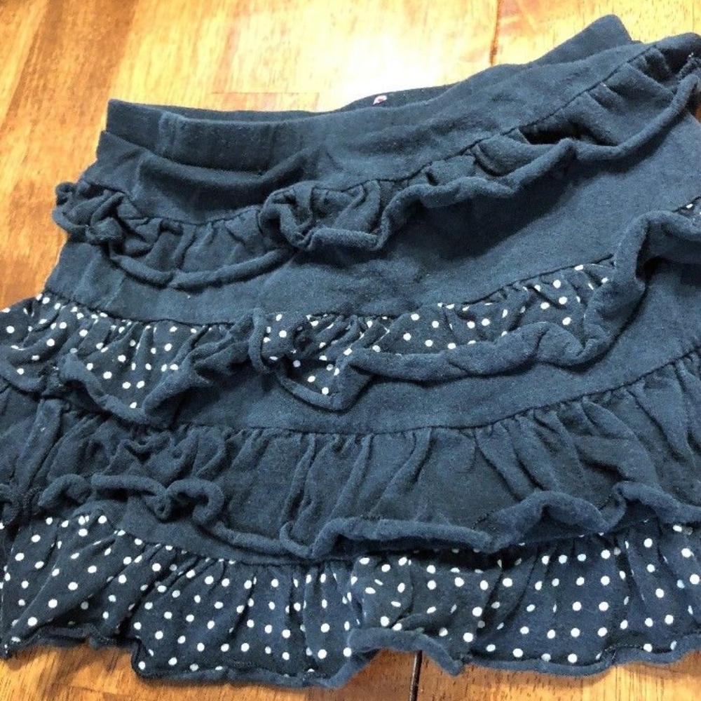 Sonoma Girls Sz6 B;ack /white polka dots ruffle